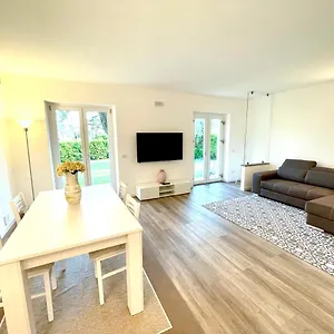 Apartment Guest Martilla Luxury & Garden, Garda (Verona)