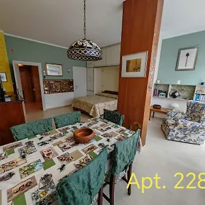  Apartment Garda In Euroresidence